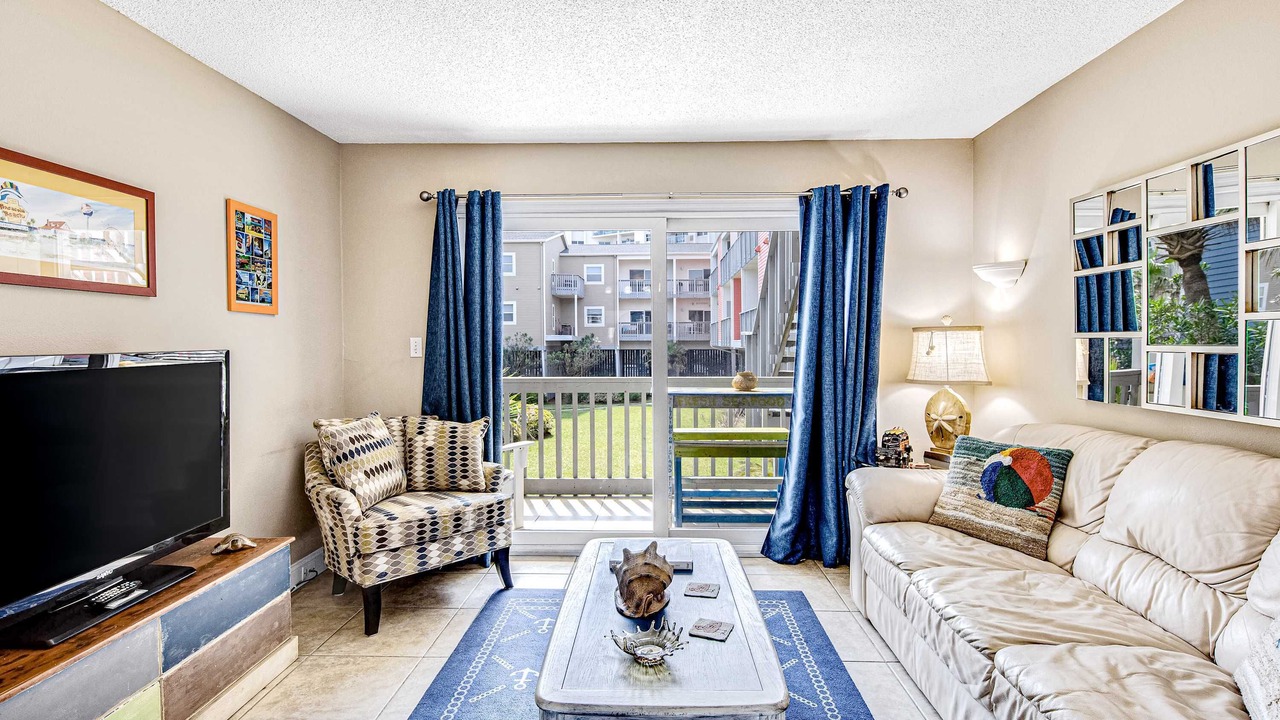 Photo of Livingroom in Pensacola Beach