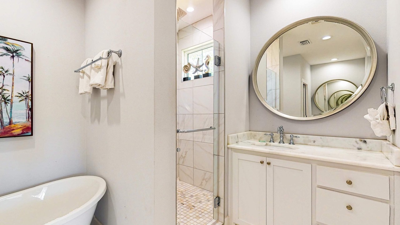 Photo of Bathroom in Southeast Pensacola