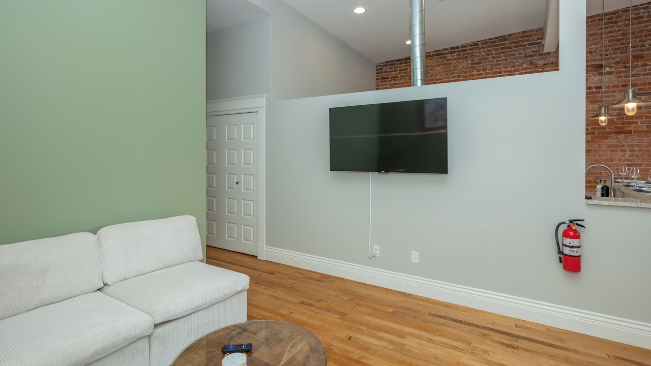 Photo of Livingroom in Central Business District