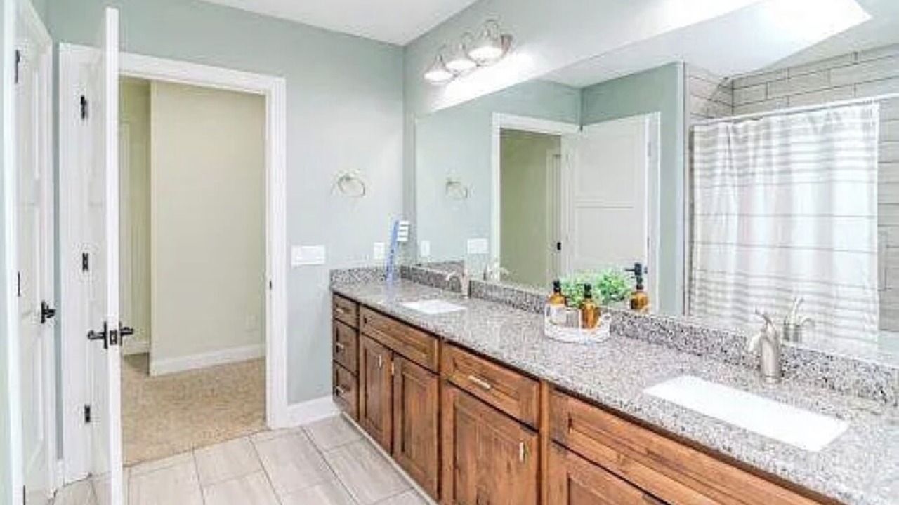 Photo of Bathroom in Moorefield