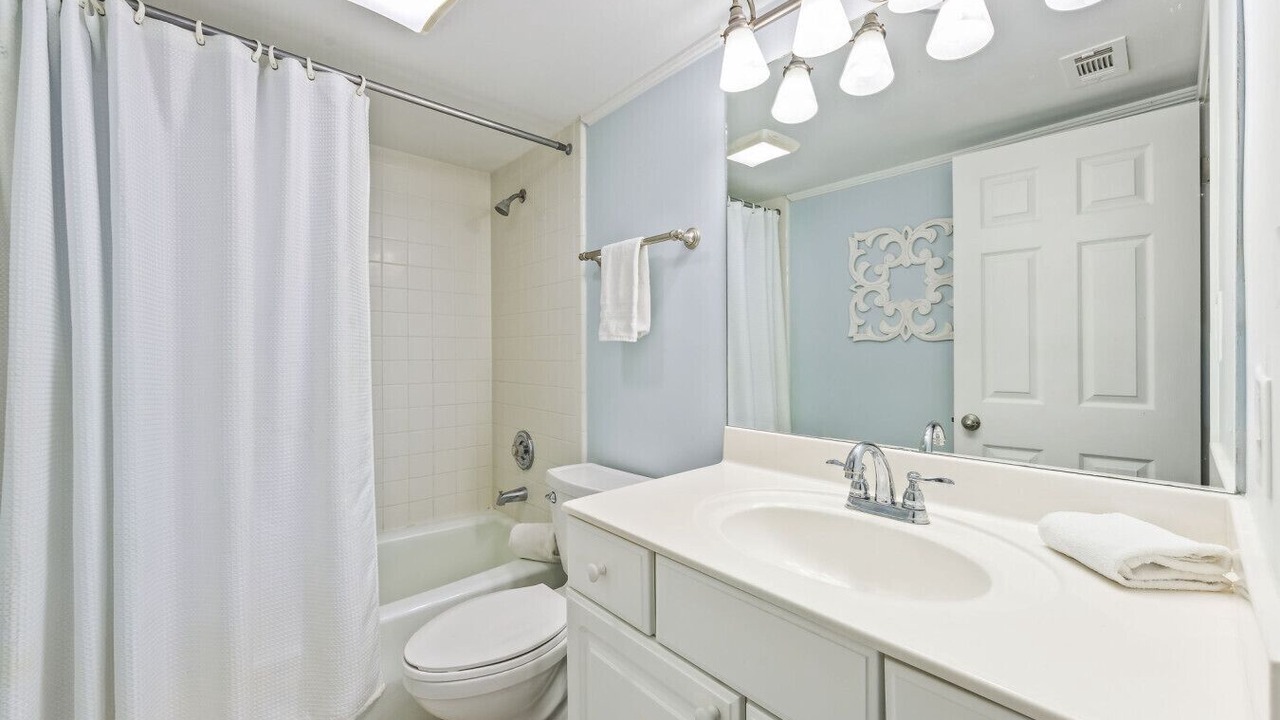 Photo of Bathroom in Amelia City