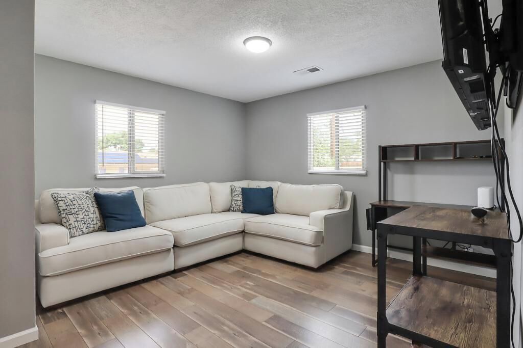 Photo of Livingroom in Northeast Heights
