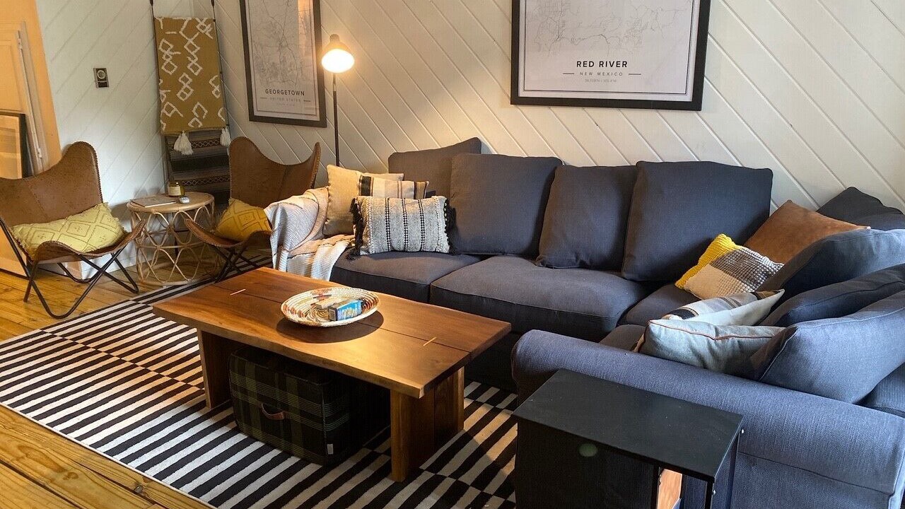 Photo of Livingroom in Red River
