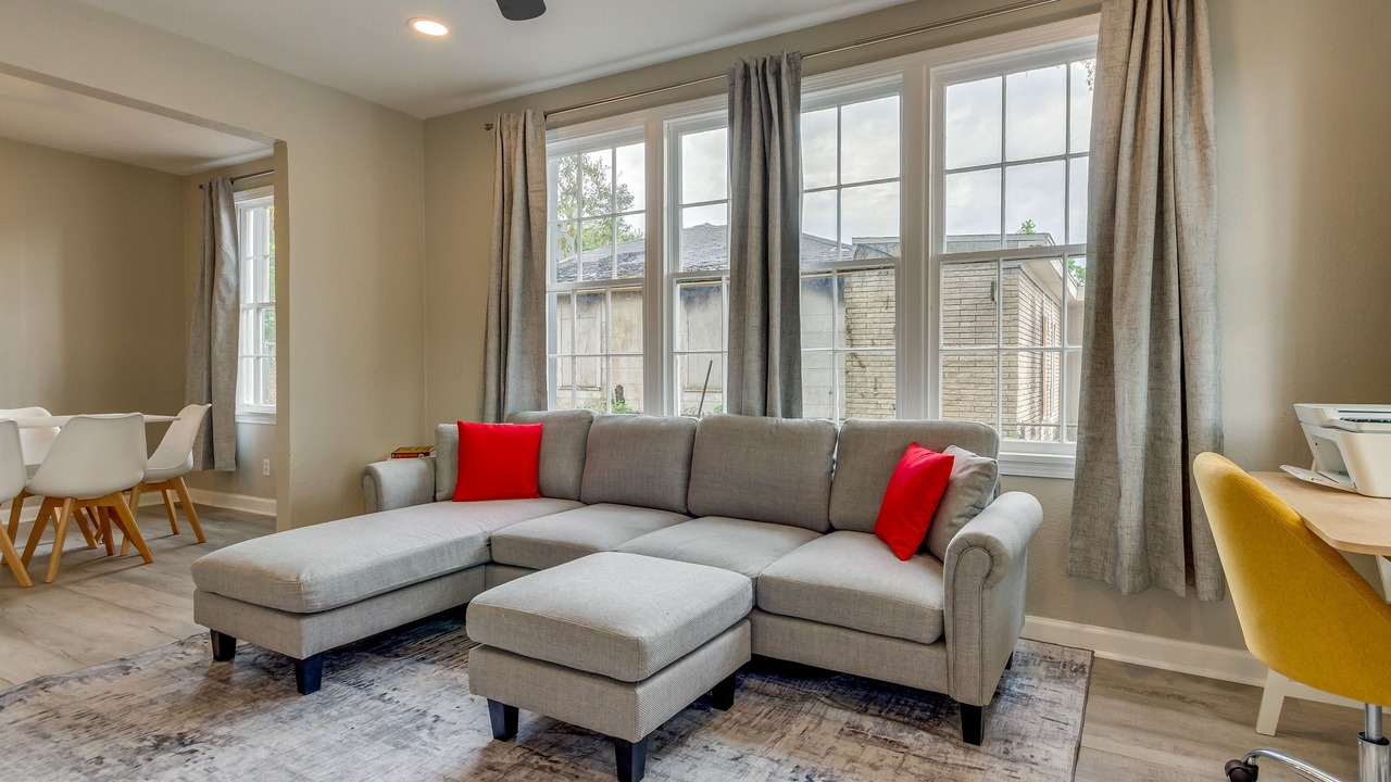 Photo of Livingroom in New Warrington