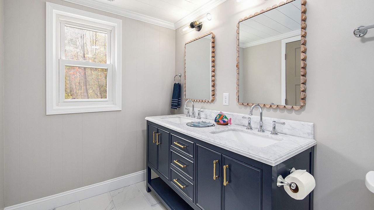 Photo of Bathroom in Lake Michigan Beach