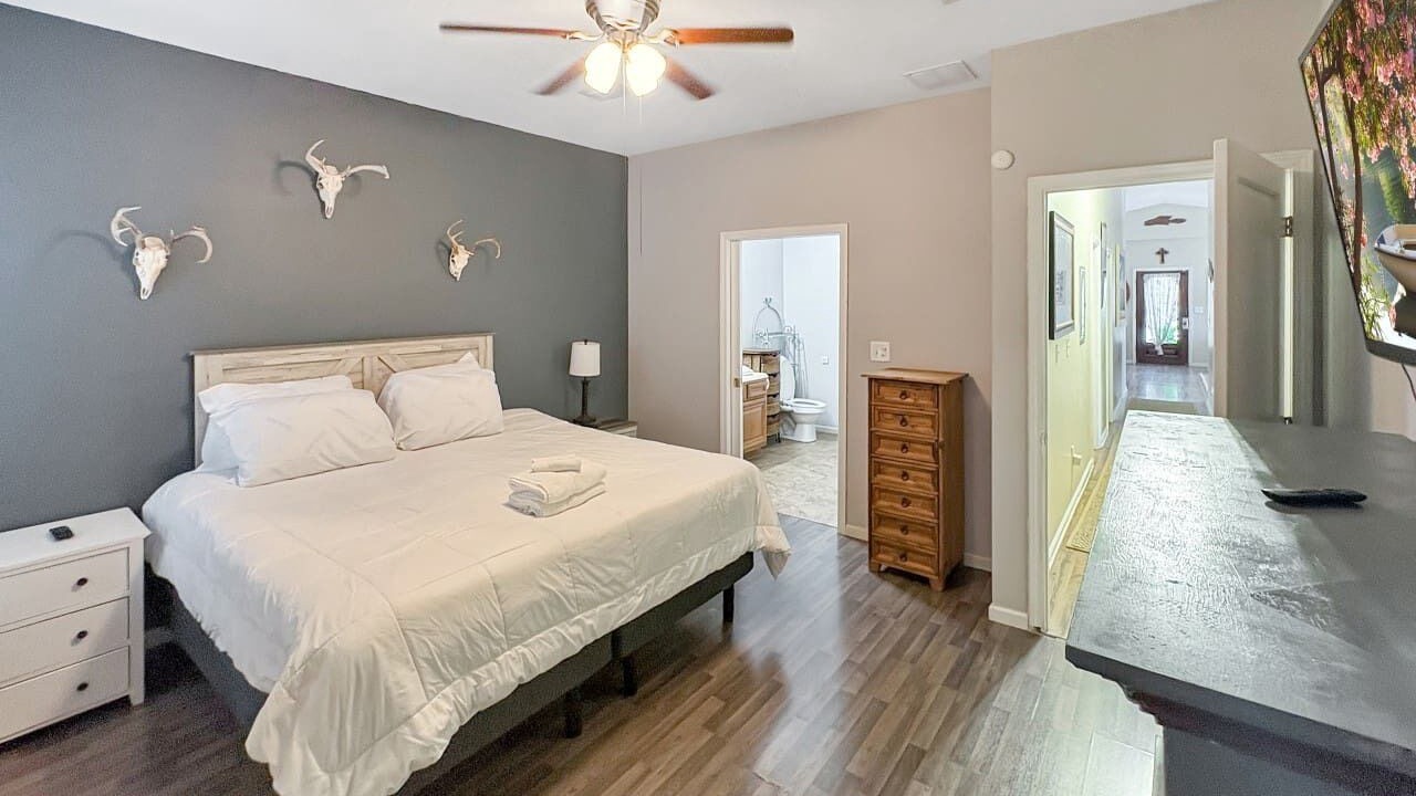 Photo of Bedroom in East Pensacola Heights