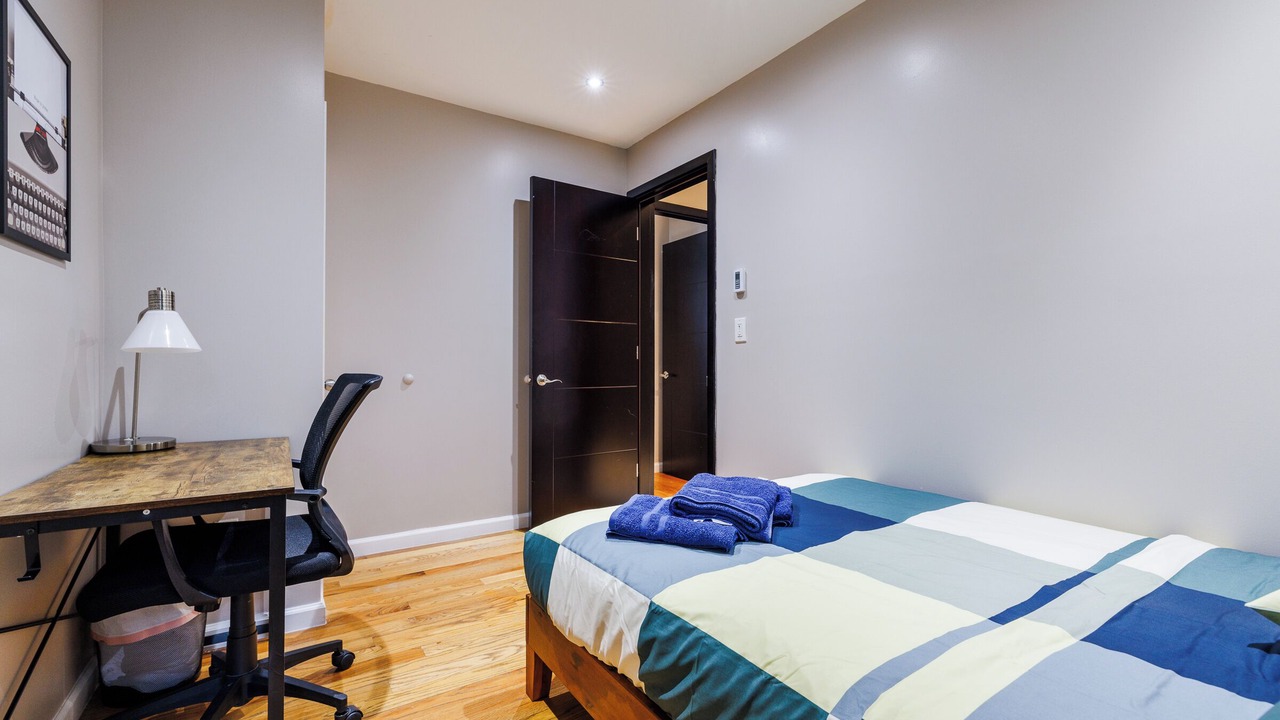 Photo of Bedroom in Manhattan Valley