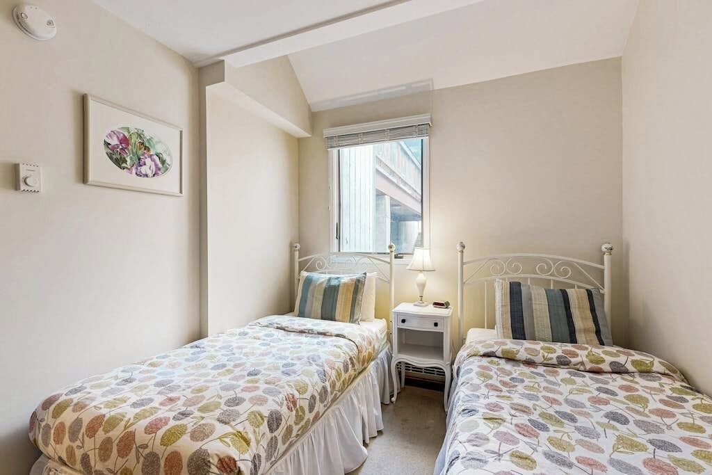 Photo of Bedroom in Warren