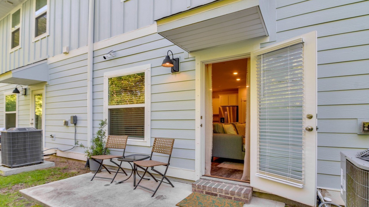 Photo of Patio Balcony in Pine Forest