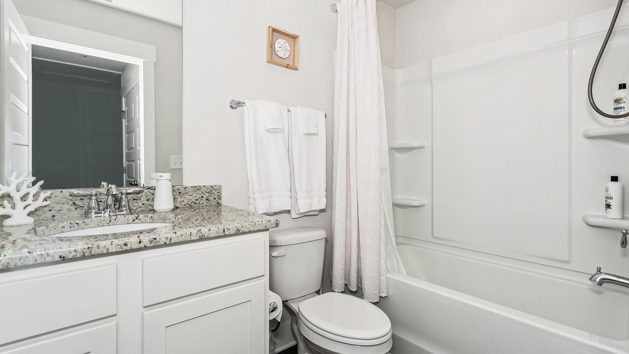 Photo of Bathroom in Pine Forest