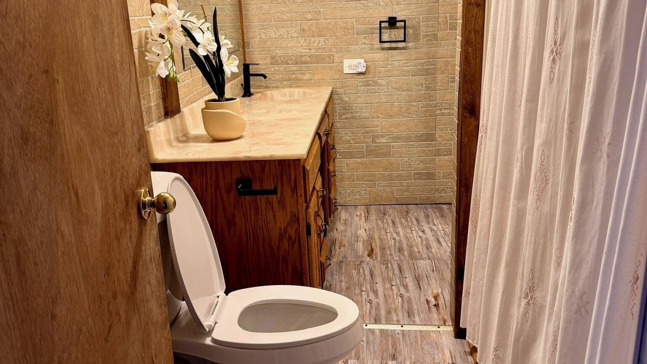 Photo of Bathroom in Gobles