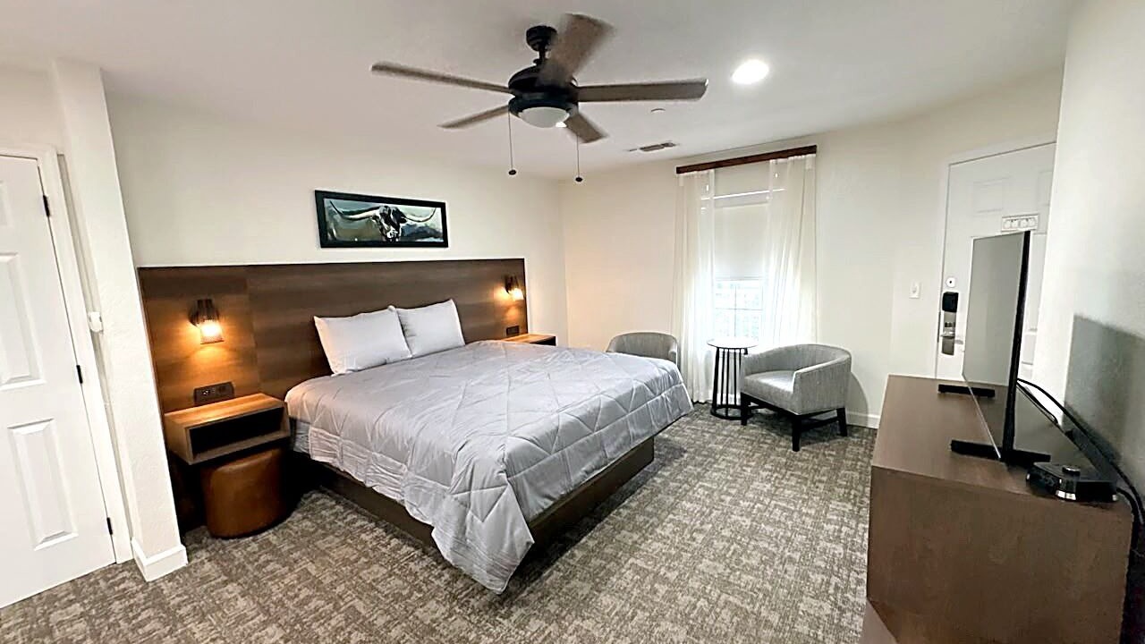 Photo of Bedroom in Canyon Lake