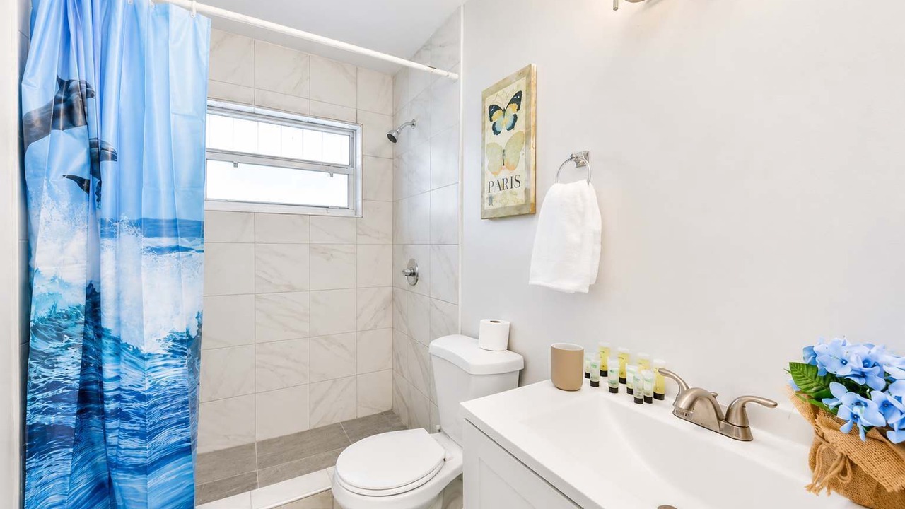 Photo of Bathroom in River Oaks