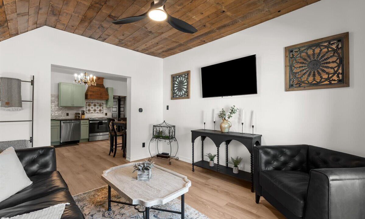 Photo of Livingroom in Holly