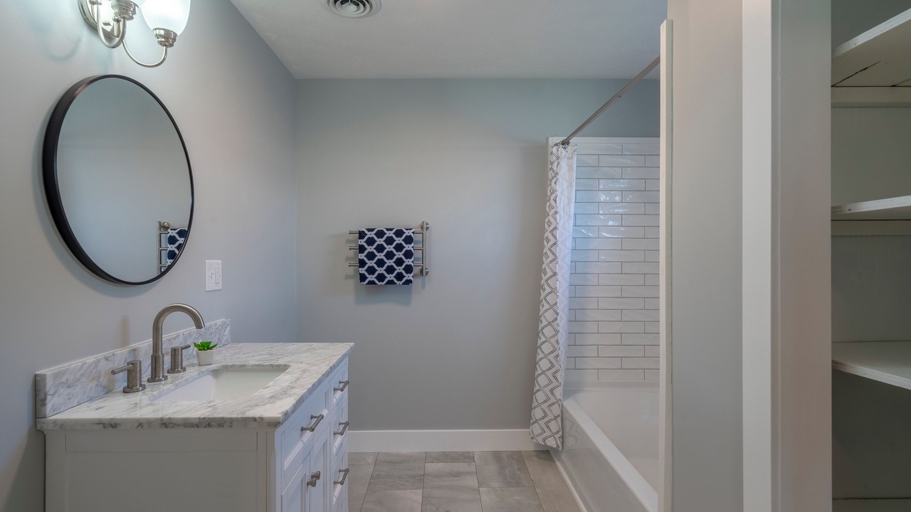 Photo of Bathroom in Shelbyville