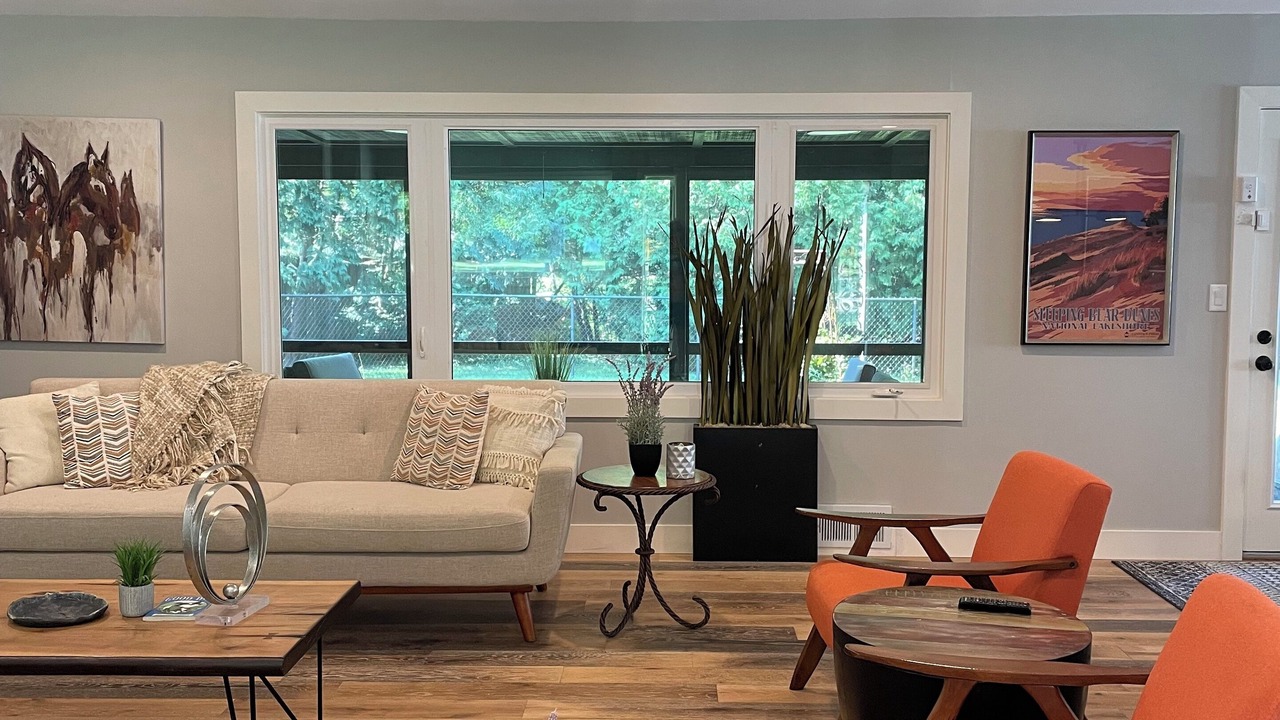 Photo of Livingroom in Battle Creek
