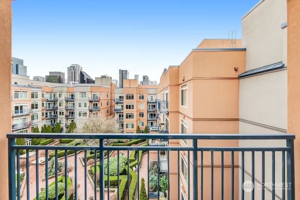 Photo of Outdoor in Belltown