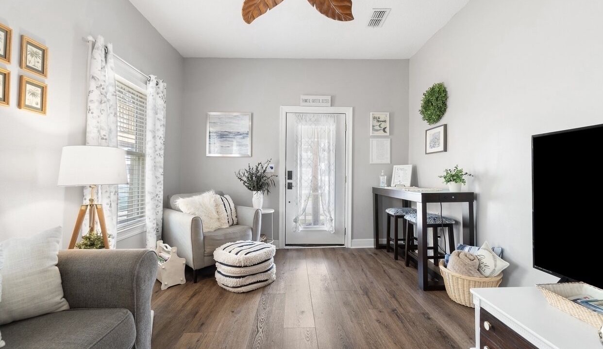Photo of Bedroom in Sanders Beach