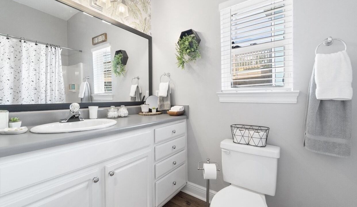 Photo of Bathroom in Sanders Beach