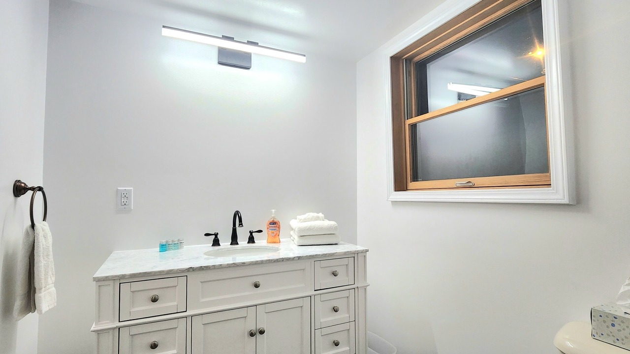 Photo of Bathroom in Allouez