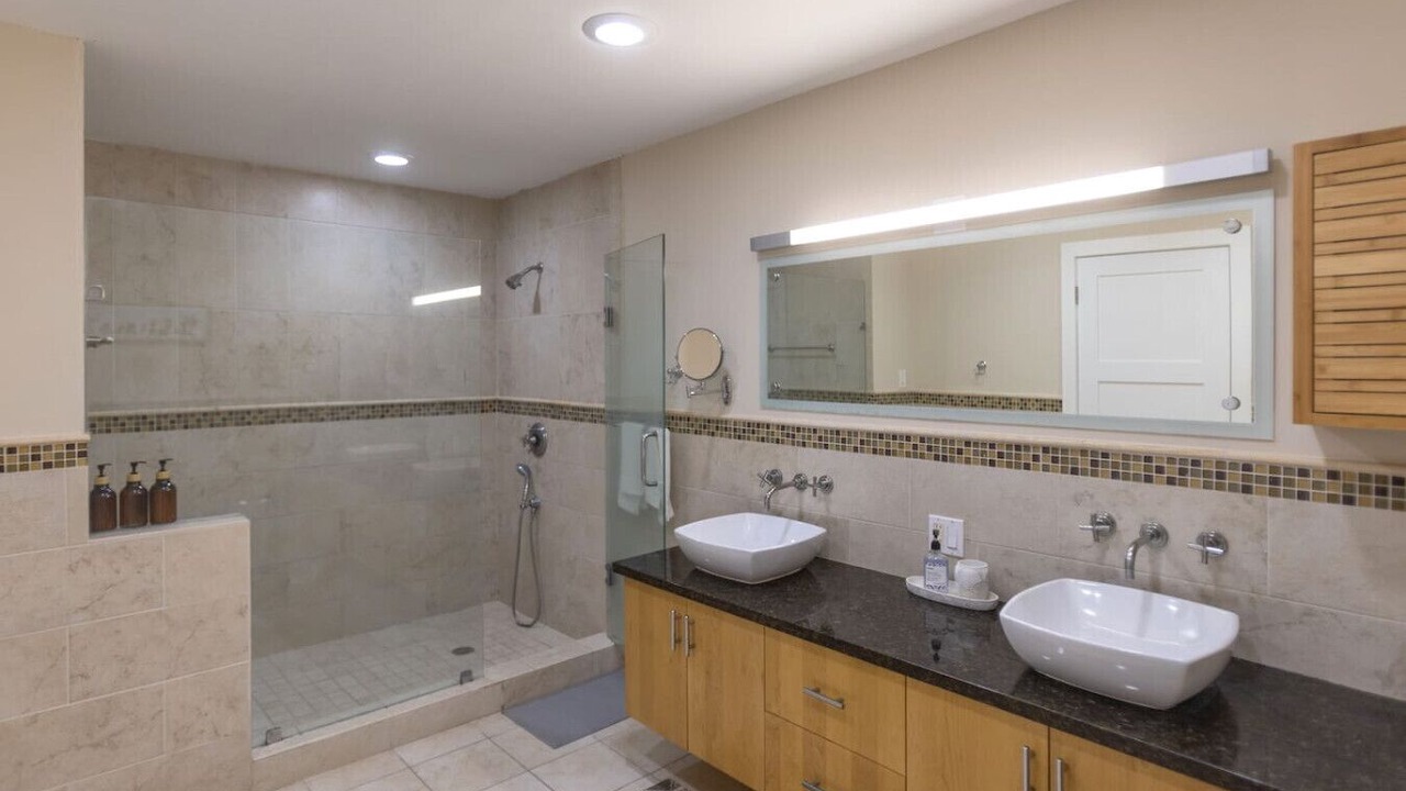 Photo of Bathroom in Olympia Heights