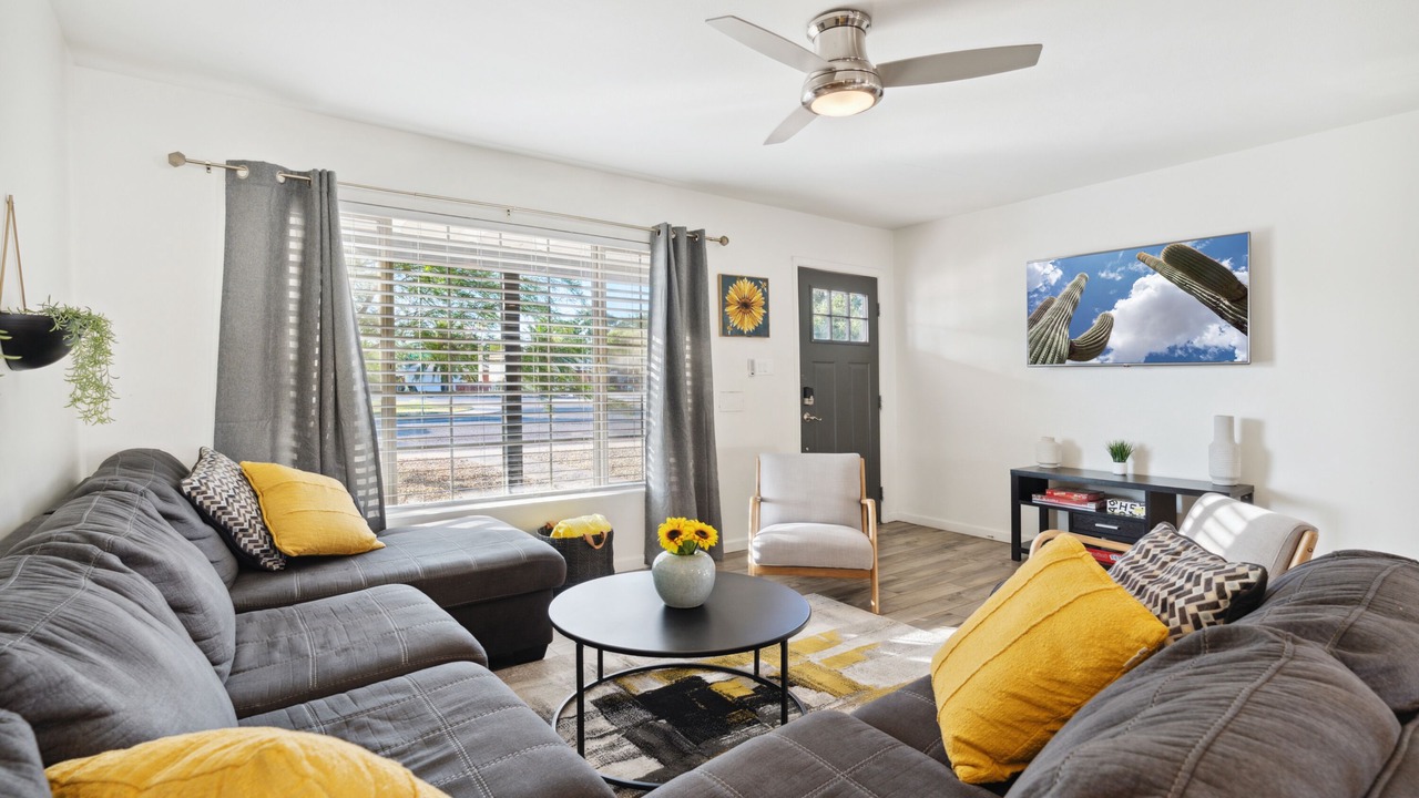 Photo of Livingroom in South Scottsdale