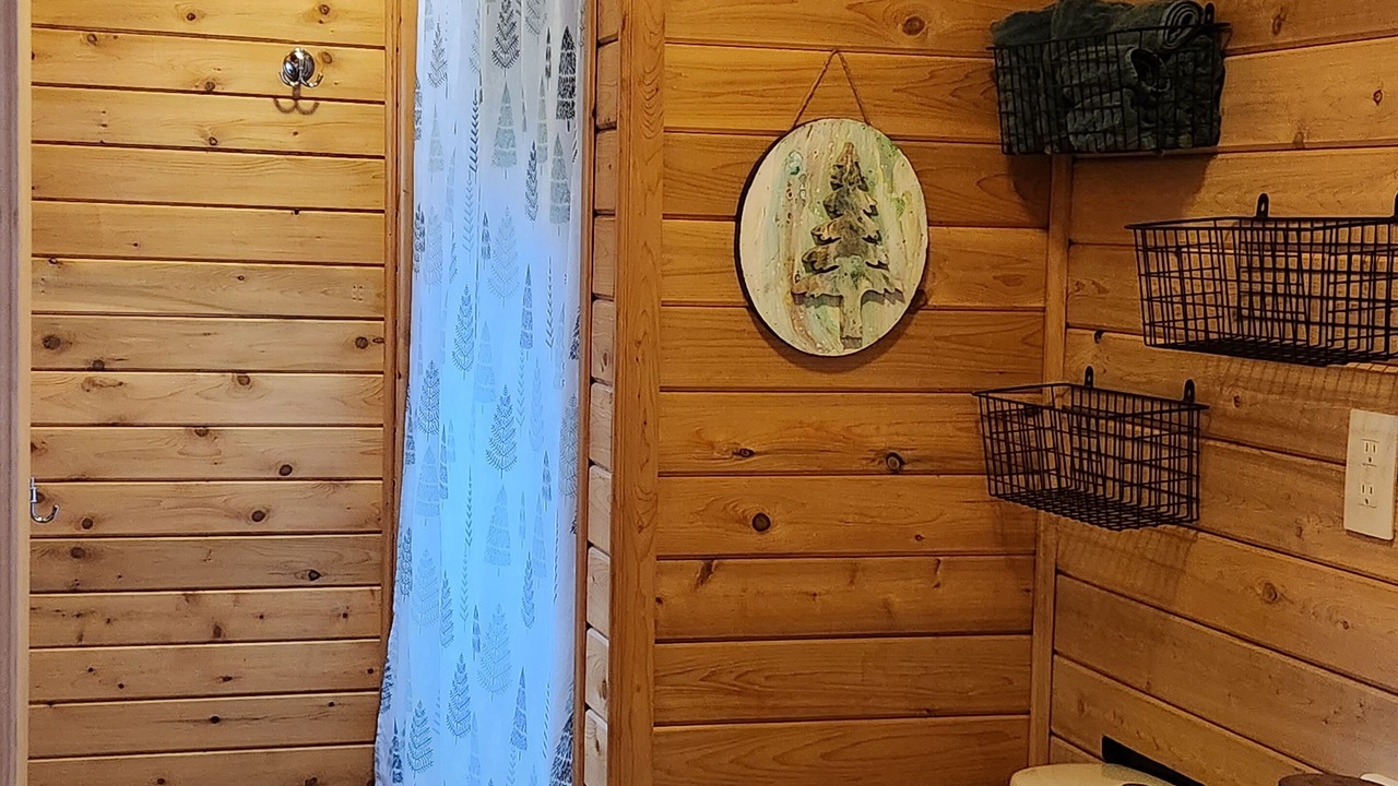 Photo of Bathroom in Ontonagon