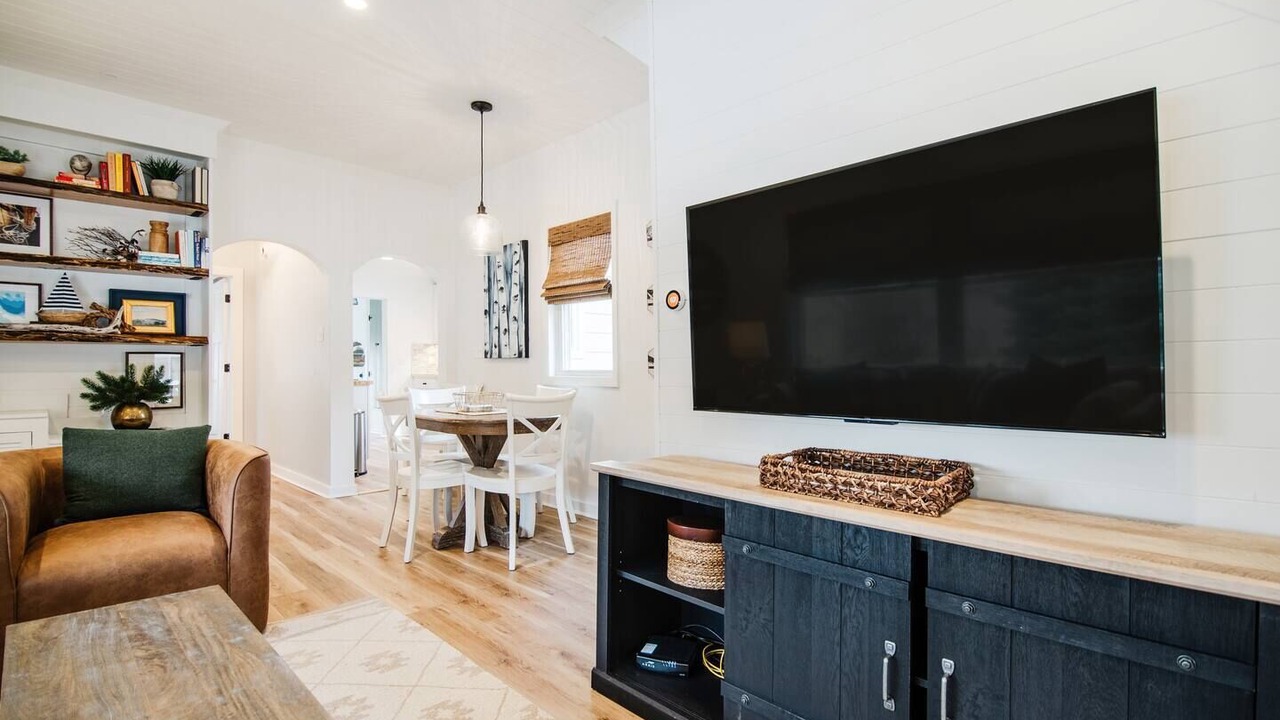 Photo of Livingroom in Boyne City