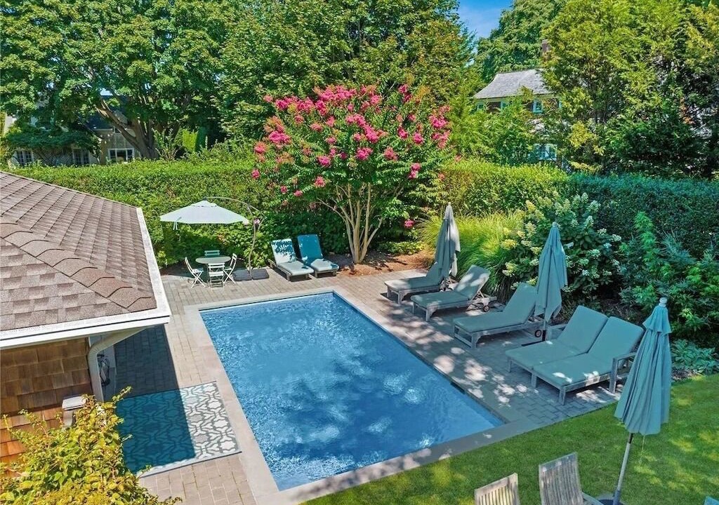 Photo of Outdoor in Village of Southampton