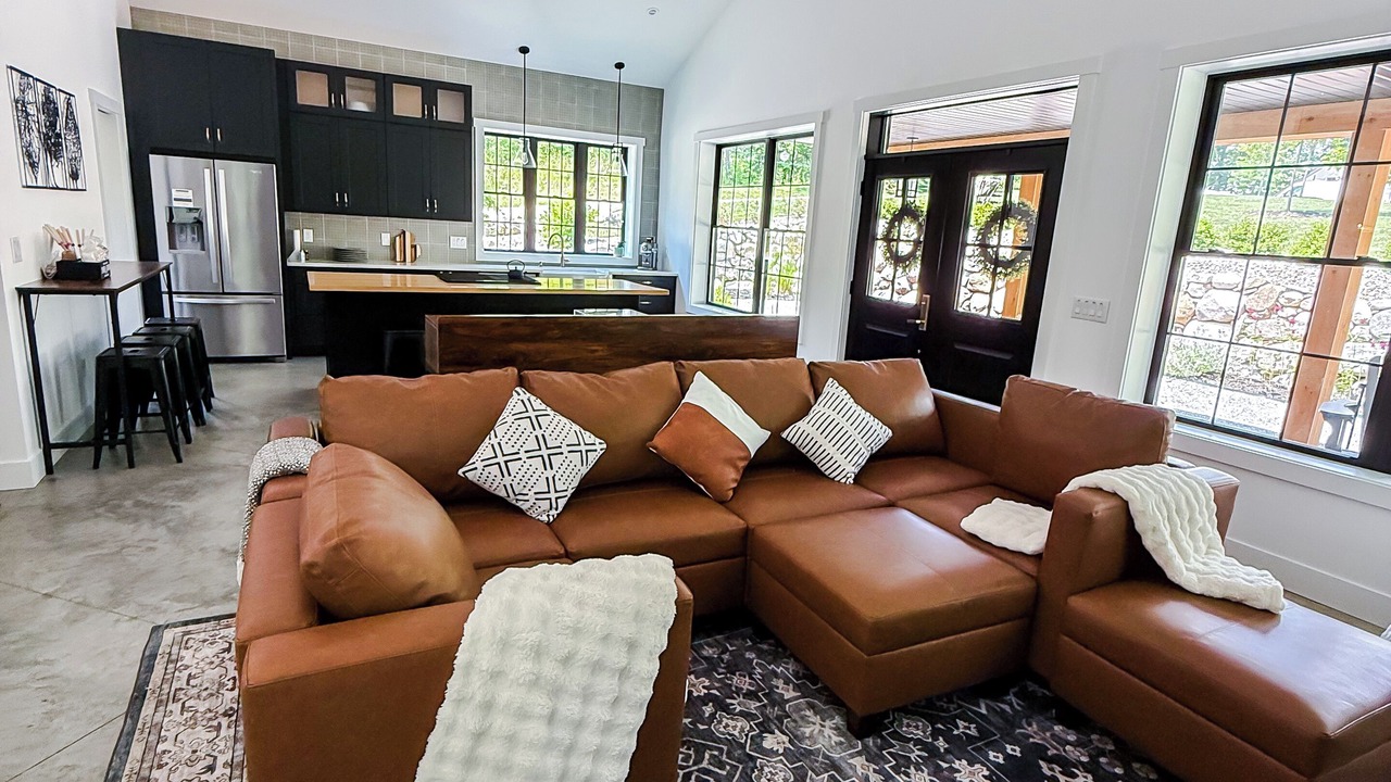 Photo of Livingroom in Cassopolis