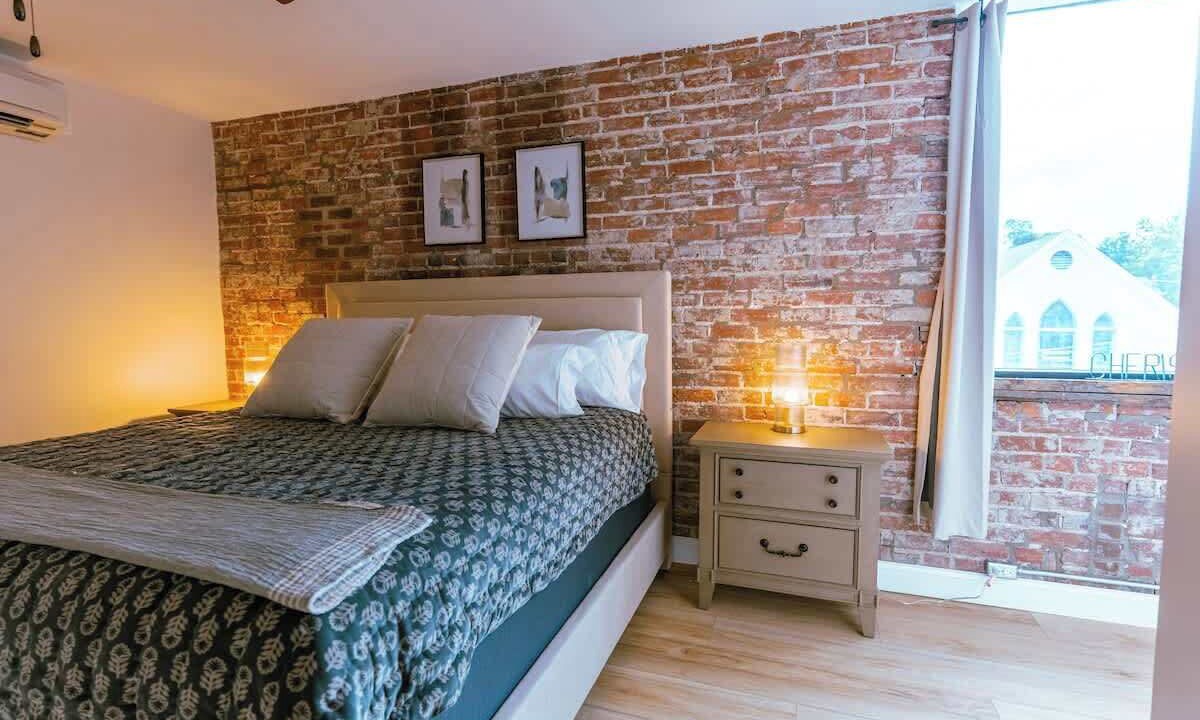Photo of Bedroom in Downtown