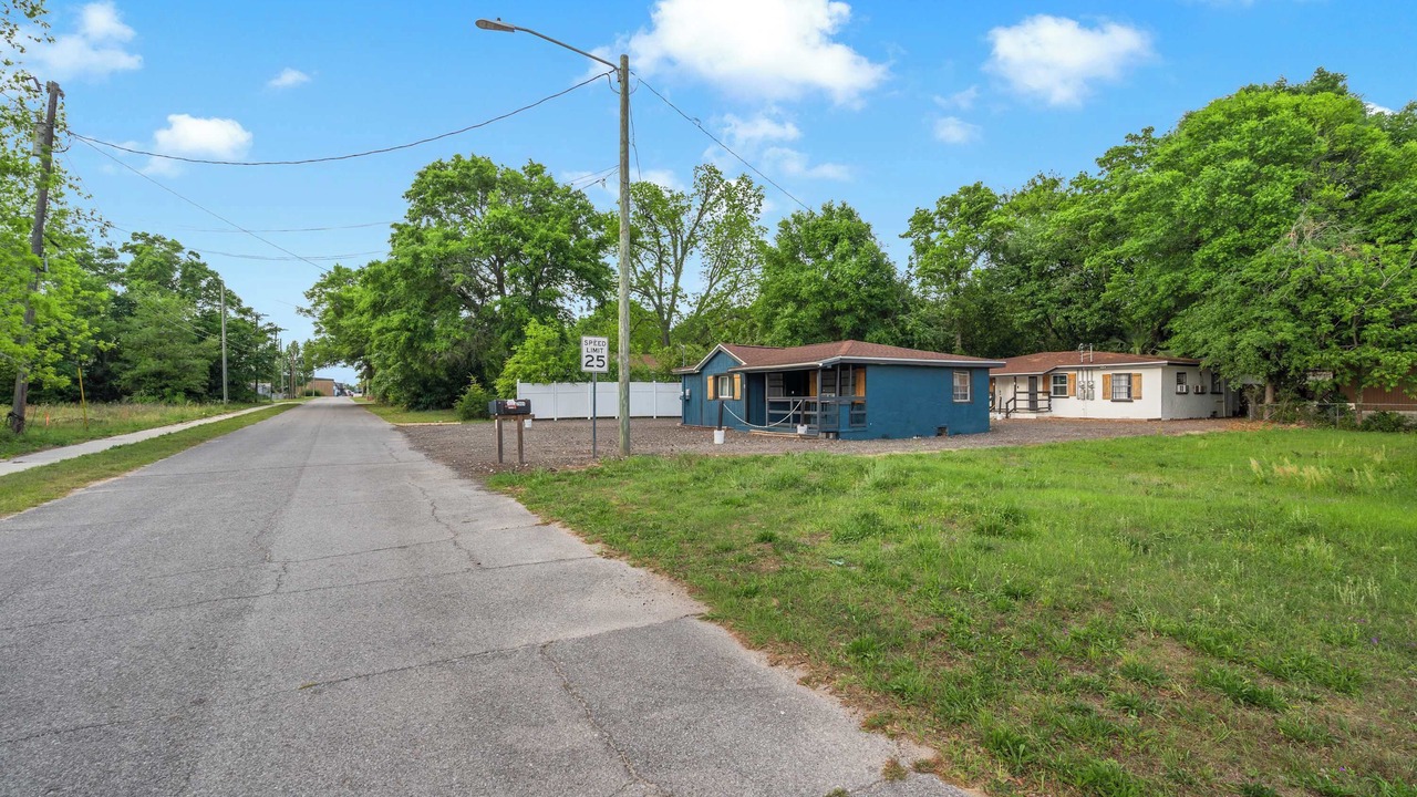 Photo of Outdoor in Southeast Pensacola