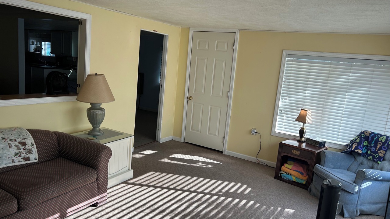 Photo of Livingroom in Shipshewana