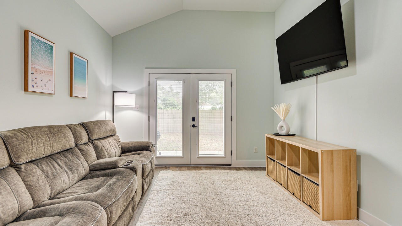Photo of Livingroom in South Pensacola