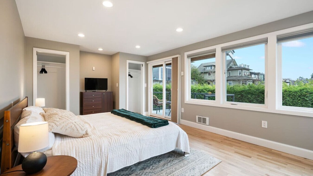 Photo of Bedroom in Lower Queen Anne