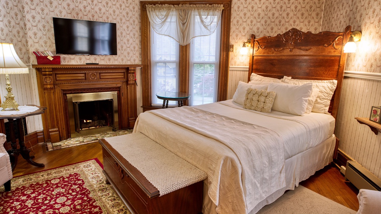 Photo of Bedroom in Lake Luzerne-Hadley
