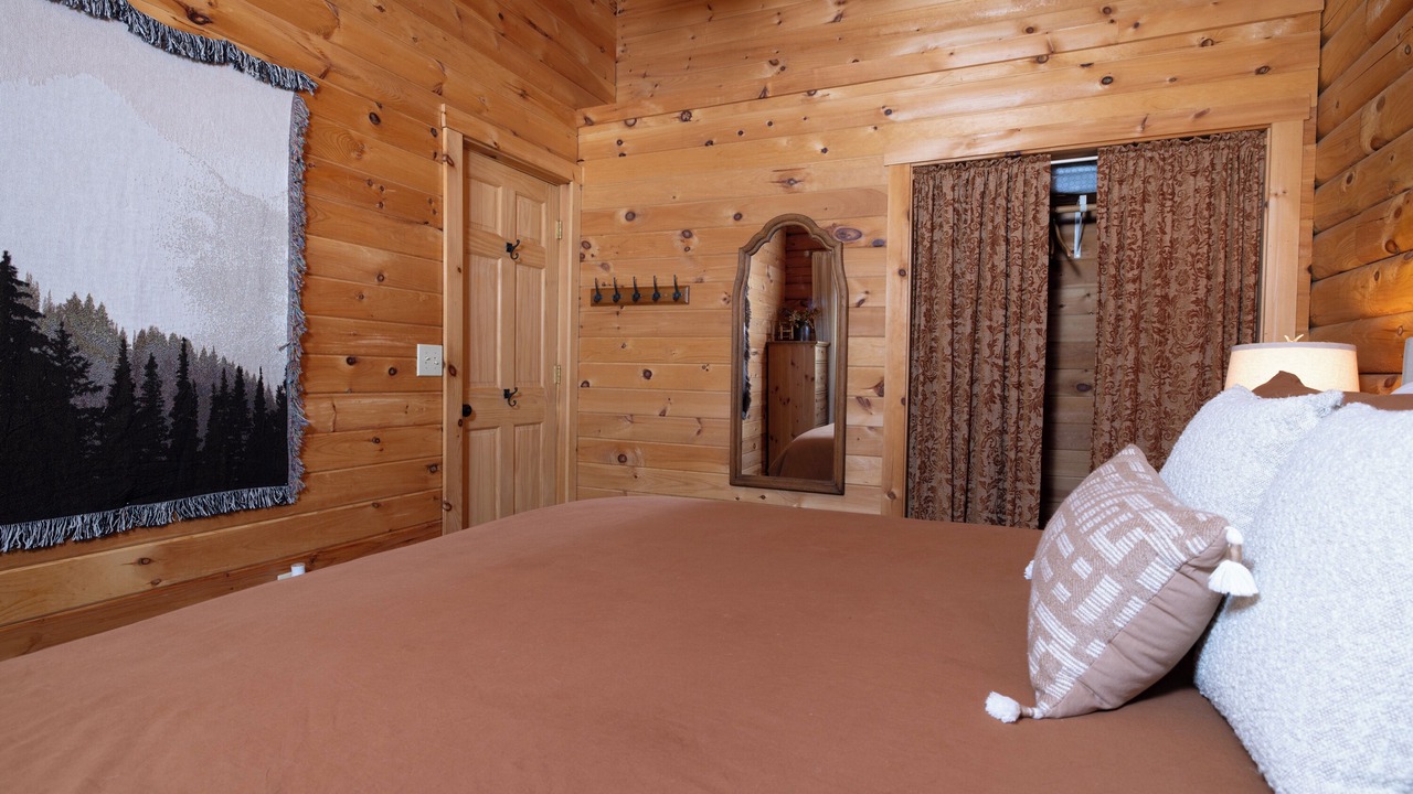 Photo of Bedroom in Schroon Lake