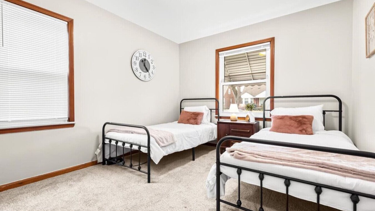 Photo of Bedroom in Dearborn