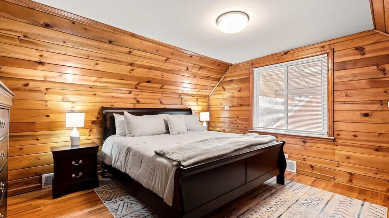 Photo of Bedroom in Dearborn