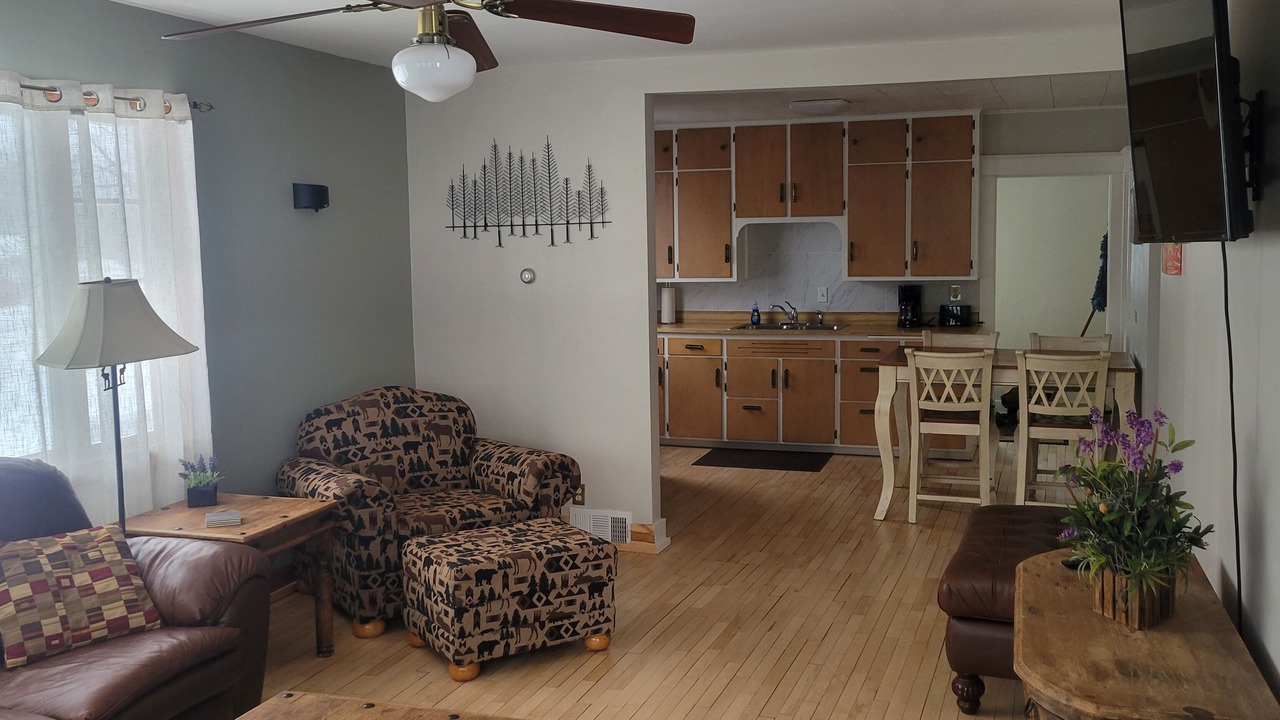 Photo of Livingroom in Stambaugh
