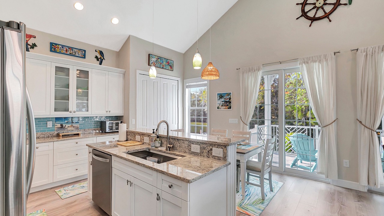 Photo of Kitchen in Weeki Wachee Gardens