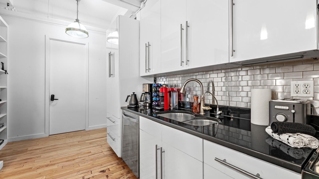 Photo of Kitchen in Midtown