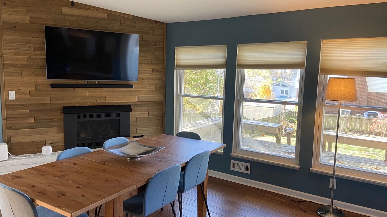 Photo of Livingroom in Bryant Pattengill East