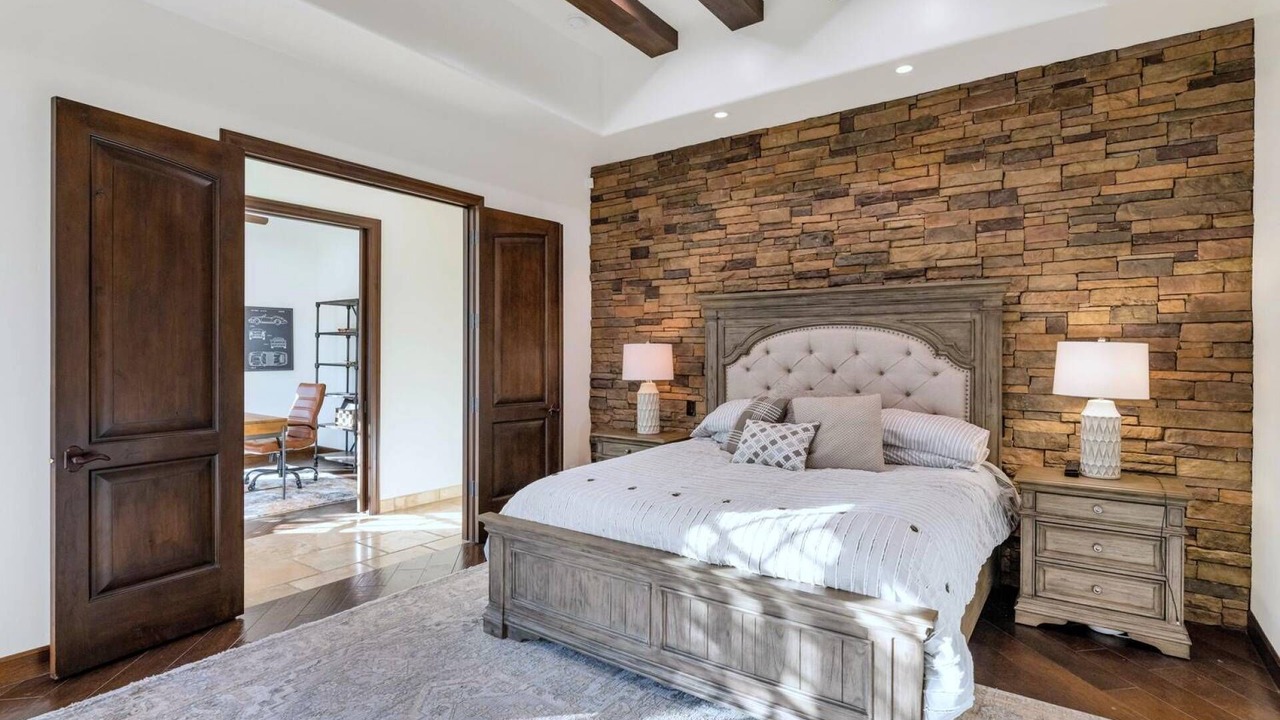 Photo of Bathroom in Central Scottsdale