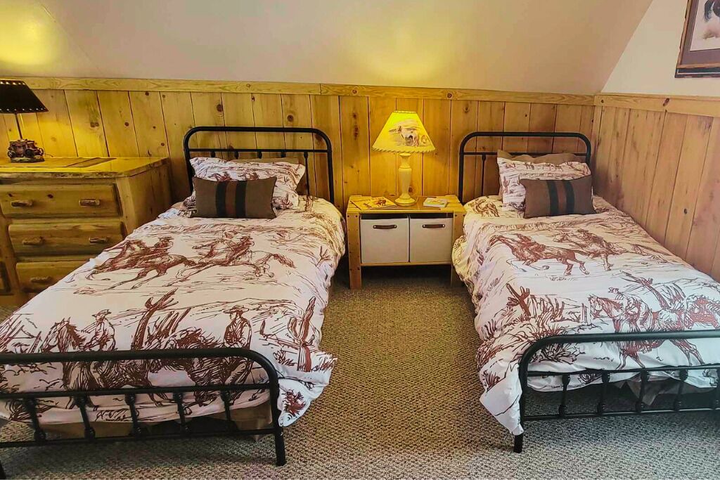 Photo of Bedroom in Crooked River Ranch