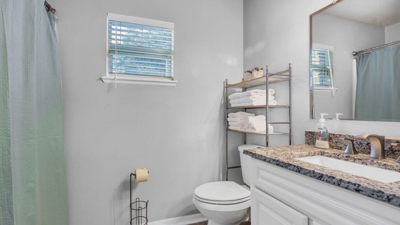 Photo of Bathroom in Sandalwood