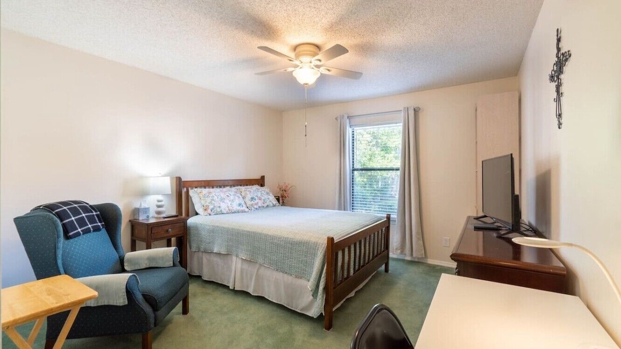 Photo of Bedroom in East Pensacola Heights