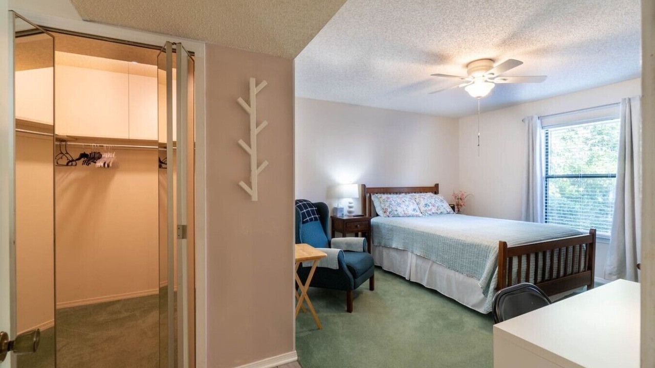Photo of Bedroom in East Pensacola Heights
