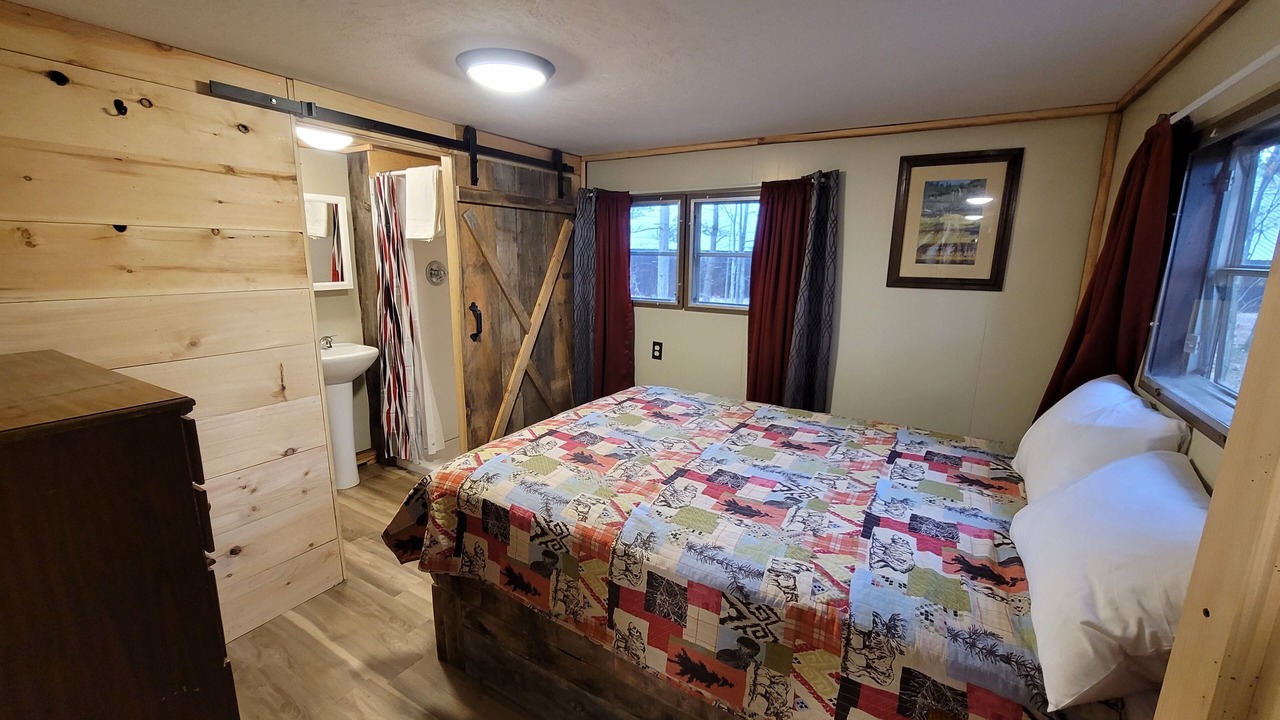 Photo of Bedroom in Au Train