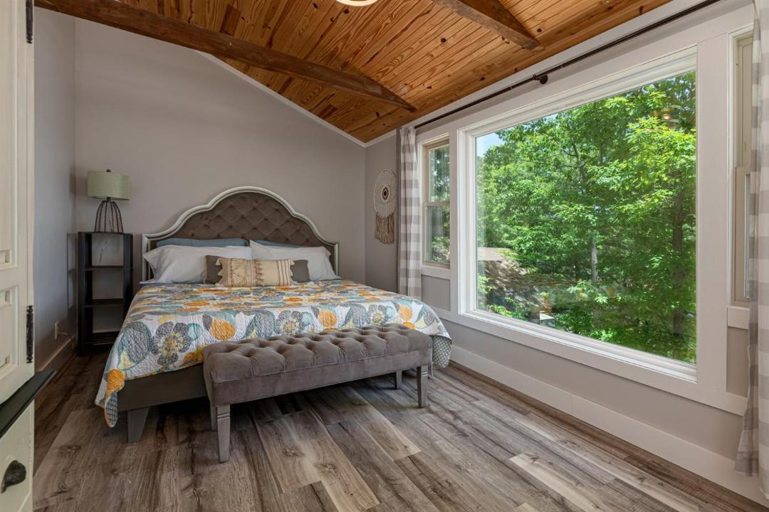 Photo of Bedroom in Goreville